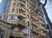 İcarəyə verilir 4 otaqlı 270 m2 yeni tikili Səbail r.