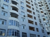 Satılır 2 otaqlı 65 m2 yeni tikili İnşaatçılar m.