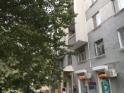 Satılır 2 otaqlı 60 m2 köhnə tikili Gənclik m.