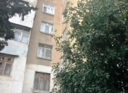 Satılır 4 otaqlı 120 m2 köhnə tikili Xalqlar Dostluğu m.