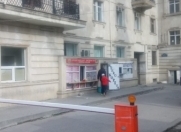 Satılır 3 otaqlı 100 m2 köhnə tikili Hüseyn Cavid parkı