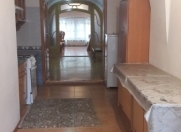 İcarəyə verilir 2 otaqlı 80 m2 ofis Axundov bağı