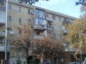 Satılır 3 otaqlı 75 m2 köhnə tikili 4 mkr