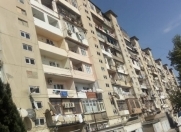 Satılır 2 otaqlı 60 m2 köhnə tikili İnşaatçılar m.