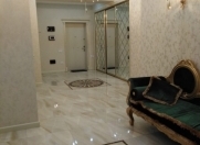 Satılır 4 otaqlı 185 m2 yeni tikili 28 May m.