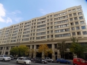 Satılır 2 otaqlı 80 m2 köhnə tikili Gənclik m.