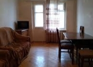 Satılır 2 otaqlı 56 m2 köhnə tikili Ayna Sultanova heykəli