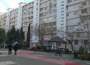 Satılır 2 otaqlı 60 m2 köhnə tikili Ayna Sultanova heykəli