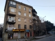Satılır 2 otaqlı 60 m2 köhnə tikili Bakıxanov