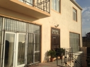 Satılır 7 otaqlı 337.5 m2 həyət evi Badamdar