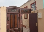 Satılır 3 otaqlı 90 m2 həyət evi Y.Ramana