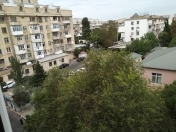 Satılır 3 otaqlı 64 m2 köhnə tikili Gənclik m.