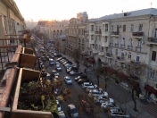 İcarəyə verilir 2 otaqlı 60 m2 köhnə tikili Sahil m.