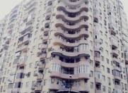 Satılır 3 otaqlı 128 m2 yeni tikili Qara Qarayev m.