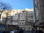 Satılır 2 otaqlı 72 m2 köhnə tikili Atatürk parkı