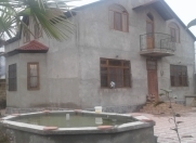 Satılır 5 otaqlı 180 m2 həyət evi Şəki