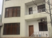 Satılır 7 otaqlı 300 m2 həyət evi Koroğlu m.