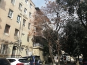 Satılır 2 otaqlı 35 m2 köhnə tikili Axundov bağı