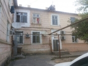 Satılır 4 otaqlı 93 m2 köhnə tikili Zabrat 1