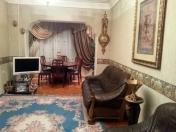 Satılır 2 otaqlı 50 m2 köhnə tikili Ayna Sultanova heykəli