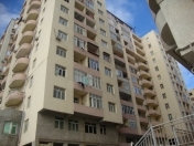 Satılır 4 otaqlı 126 m2 yeni tikili İnşaatçılar m.