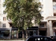 Satılır 3 otaqlı 80 m2 köhnə tikili Rusiya səfirliyi