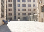 Satılır 4 otaqlı 98 m2 köhnə tikili İçəri Şəhər m.