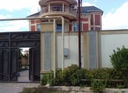 Satılır 7 otaqlı 400 m2 bağ evi Buzovna