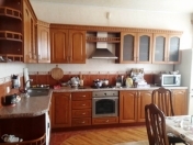 İcarəyə verilir 3 otaqlı 150 m2 yeni tikili 28 May m.