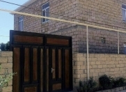 Satılır 4 otaqlı 150 m2 həyət evi Ramana