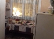 Satılır 2 otaqlı 52 m2 köhnə tikili Abu Arena