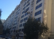 Satılır 3 otaqlı 80 m2 köhnə tikili 8 mkr