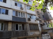 Satılır 1 otaqlı 42 m2 köhnə tikili Gənclik m.