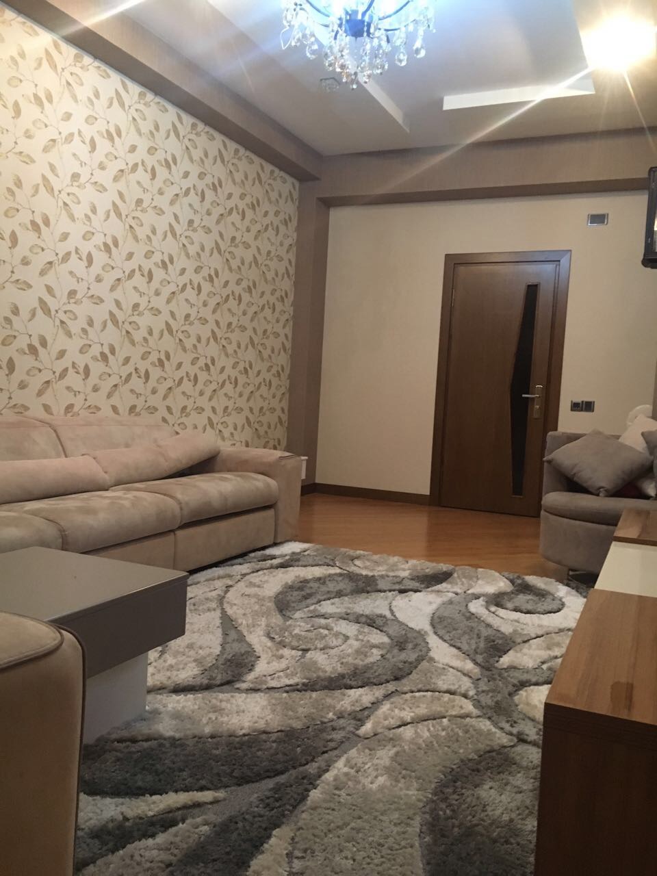 Satılır 3 otaqlı 135 m2 yeni tikili Yasamal r.