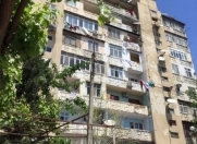 Satılır 3 otaqlı 80 m2 köhnə tikili 8 mkr
