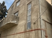 Satılır 6 otaqlı 300 m2 həyət evi Badamdar
