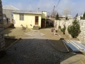 Satılır 2 otaqlı 2.8 m2 həyət evi Şüvəlan