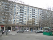 Satılır 2 otaqlı 65 m2 köhnə tikili Gənclik m.