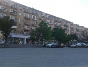 Satılır 3 otaqlı 70 m2 köhnə tikili Gənclik m.