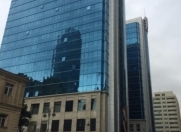 Satılır 3 otaqlı 170 m2 yeni tikili Gənclik m.