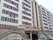 Satılır 2 otaqlı 60 m2 köhnə tikili Ayna Sultanova heykəli