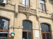 İcarəyə verilir 2 otaqlı 100 m2 köhnə tikili Qış parkı