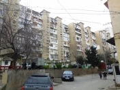 Satılır 2 otaqlı 65 m2 köhnə tikili Yasamal r.