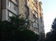 Satılır 3 otaqlı 90 m2 köhnə tikili 8 mkr