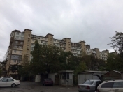 Satılır 3 otaqlı 85 m2 köhnə tikili 4 mkr