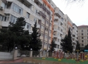 Satılır 3 otaqlı 80 m2 köhnə tikili Gənclik m.