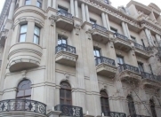 İcarəyə verilir 2 otaqlı 38 m2 ofis İçəri Şəhər m.