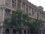 İcarəyə verilir 4 otaqlı 150 m2 köhnə tikili Sahil m.