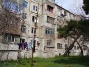 Satılır 3 otaqlı 60 m2 köhnə tikili Neftçilər m.
