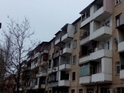 İcarəyə verilir 3 otaqlı 80 m2 köhnə tikili Şah İsmayıl Xətai m.